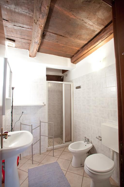 -Ortaflats- Appartamenti Imbarcadero & Palazzotto Orta San Giulio Quarto foto